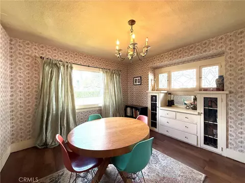 Dining - 108 S Oak Ave, Pasadena, CA 91107 photo 2 of 2