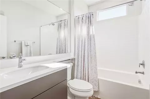 Bath - 51470 N Two Palms, Indio, CA 92201 photo 3 of 3