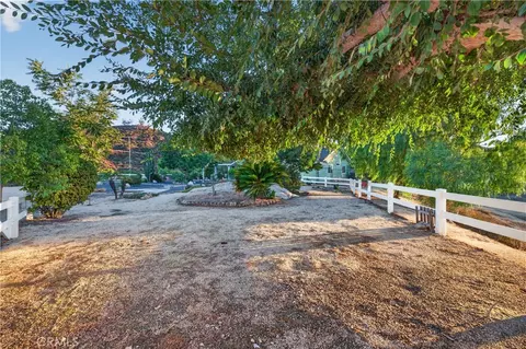 Exterior - 32485 Crooked Arrow, Wildomar, CA 92595 photo 7 of 14