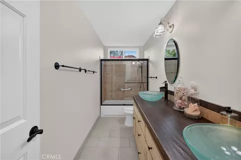 Bath - 32485 Crooked Arrow, Wildomar, CA 92595 photo 5 of 5