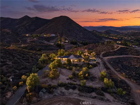 View/Area - 32485 Crooked Arrow, Wildomar, CA 92595 photo 9 of 9