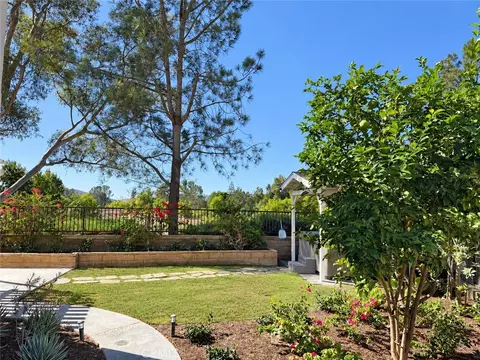 4 Wigeon Ln, Aliso Viejo, CA 92656