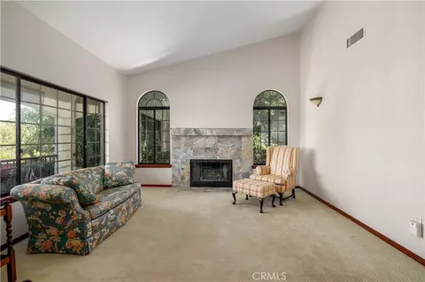Living - 1119 Vale Vw, Vista, CA 92081 photo 1 of 3