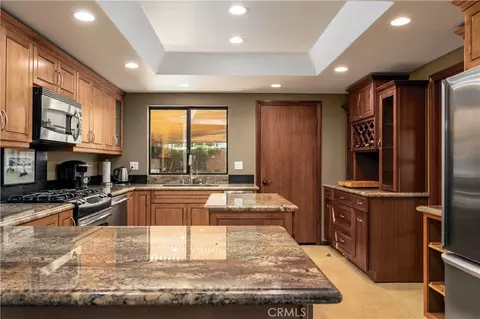 Kitchen - 1119 Vale Vw, Vista, CA 92081 photo 2 of 3