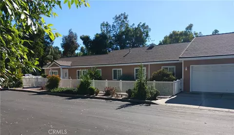 4945 Alhama Dr, Woodland Hills, CA 91364