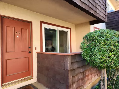 5400 Newcastle Ave #35, Encino, CA 91316