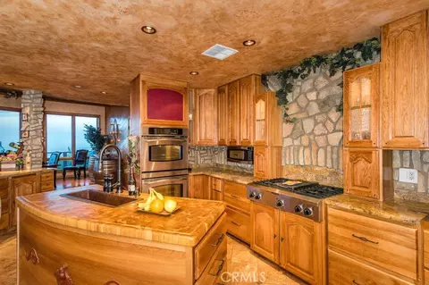 Kitchen - 3570 Sibley Ln, Templeton, CA 93465 photo 3 of 3