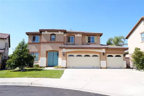 6034 Forest Glen Dr, Fontana, CA 92336