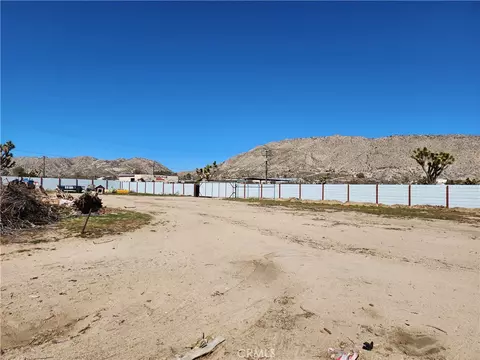7248 Scarvan Rd, Yucca Valley, CA 92284