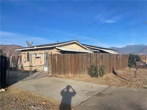 421 E Commonwealth Ave, San Jacinto, CA 92583
