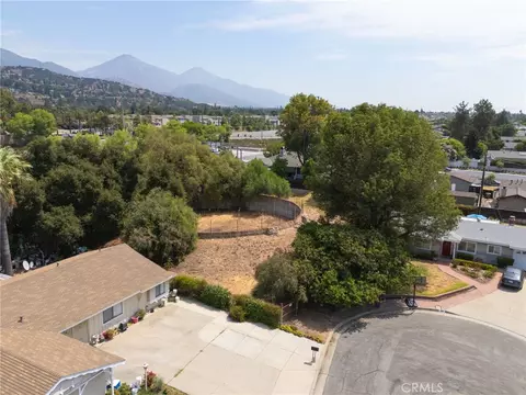 4053 N Towne Ave, Claremont, CA 91711