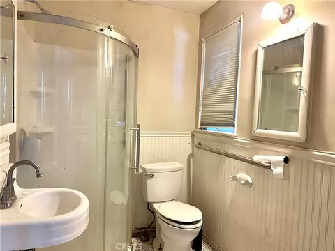 Bath - 4308 Lime St, Riverside, CA 92501 photo 1 of 1