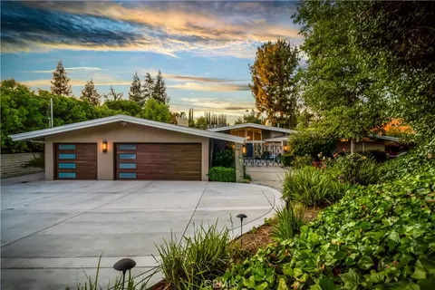 20351 Wells Dr, Woodland Hills, CA 91364