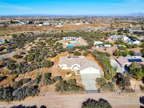 9920 Sage St, Oak Hills, CA 92344