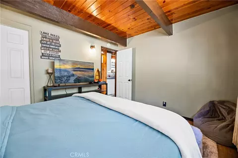 Bedroom - 865 Bear Mtn, Big Bear City, CA 92314 photo 8 of 11