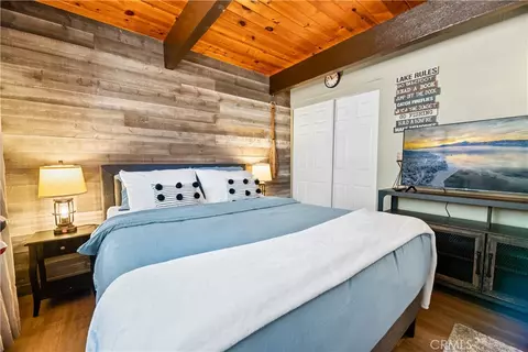 Bedroom - 865 Bear Mtn, Big Bear City, CA 92314 photo 7 of 11