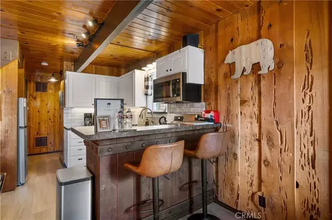 Kitchen - 865 Bear Mtn, Big Bear City, CA 92314 photo 2 of 4