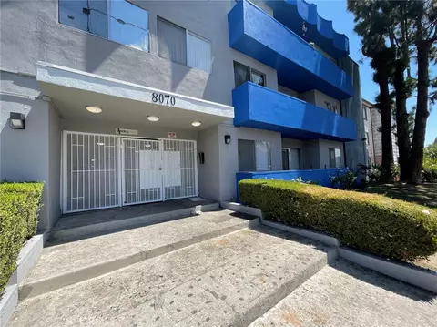 8070 Langdon Ave, Van Nuys, CA 91406