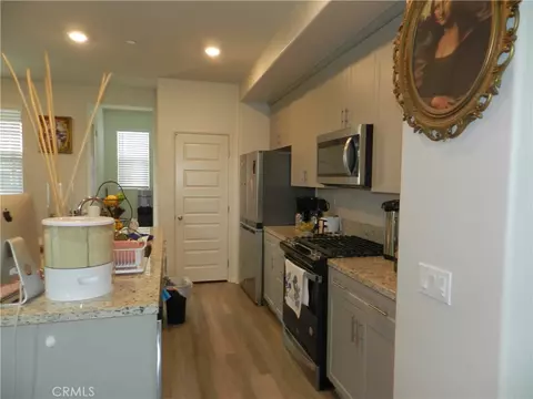 Entry Way - 28010 Melrose Dr, Temecula, CA 92591 photo 1 of 2