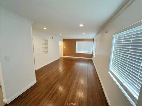Living - 1208 S Cochran Ave, Los Angeles, CA 90019 photo 1 of 3