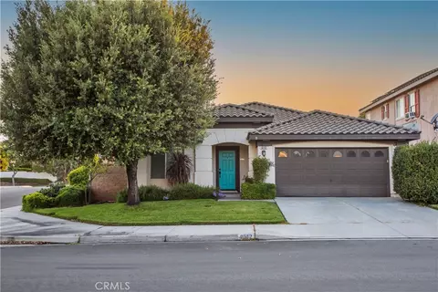 6112 Firestone Dr, Fontana, CA 92336