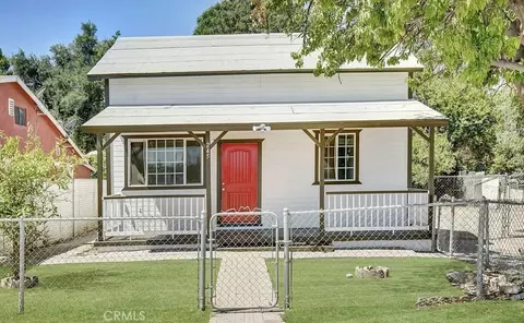 245 Commercial Ave, Riverside, CA 92507