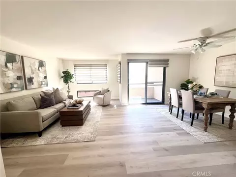 435 S Virgil Ave #209, Los Angeles, CA 90020