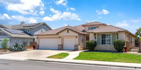 5722 Canoe Dr, Eastvale, CA 92880
