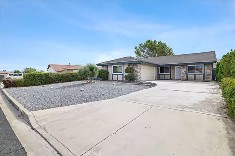 12935 Briarcliff Dr, Victorville, CA 92395