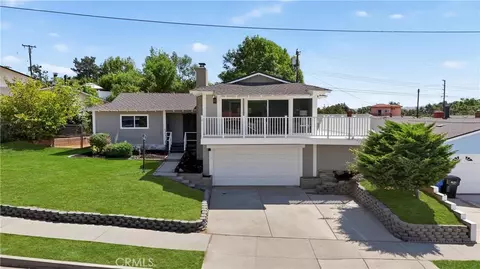 352 Temmera Ln, Glendora, CA 91740