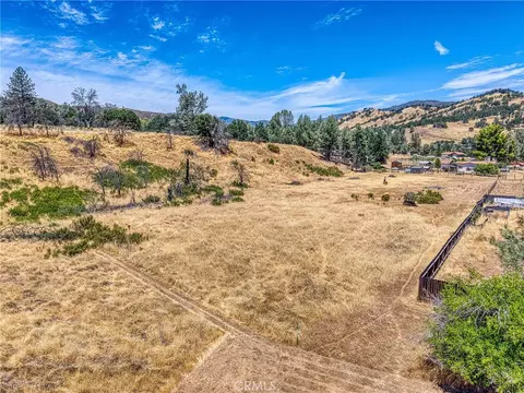 2595 Spring Valley Rd, Clearlake Oaks, CA 95423