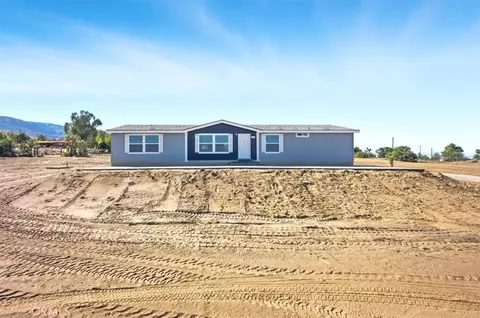 9622 Via Verde Ave, Pinon Hills, CA 92372