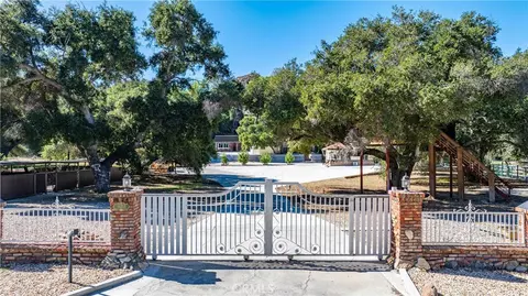 26251 Ravenhill Rd, Canyon Country, CA 91387