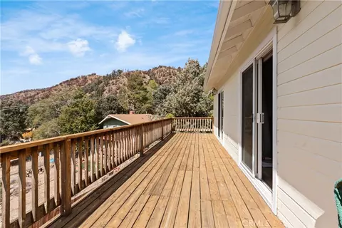 Exterior - 6284 Apple Vista Dr, Wrightwood, CA 92397 photo 9 of 25