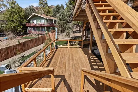 Exterior - 6284 Apple Vista Dr, Wrightwood, CA 92397 photo 12 of 25