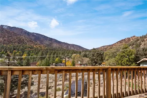 Exterior - 6284 Apple Vista Dr, Wrightwood, CA 92397 photo 10 of 25