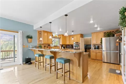 Kitchen - 6284 Apple Vista Dr, Wrightwood, CA 92397 photo 1 of 8
