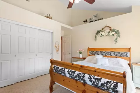 Bedroom - 6284 Apple Vista Dr, Wrightwood, CA 92397 photo 7 of 7