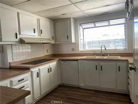 642 Roadrunner Way, Perris, CA 92570 photo 9