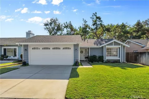 28575 Village Lakes Rd, Highland, CA 92346