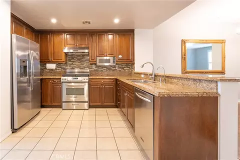 89 E Commonwealth #1D, Alhambra, CA 91801
