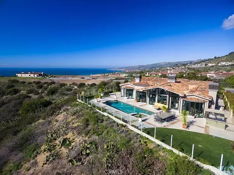 2990 Twin Harbors Vw, Rancho Palos Verdes, CA 90275