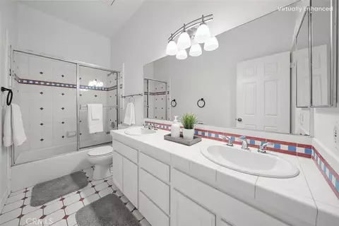 Bath - 20455 Somma Dr, Perris, CA 92570 photo 5 of 5