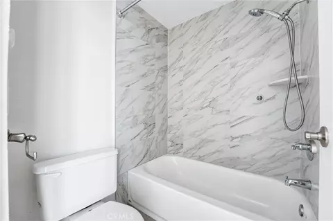 Bath - 85 Lakepines, Irvine, CA 92620 photo 2 of 2