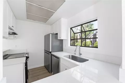Kitchen - 85 Lakepines, Irvine, CA 92620 photo 2 of 3