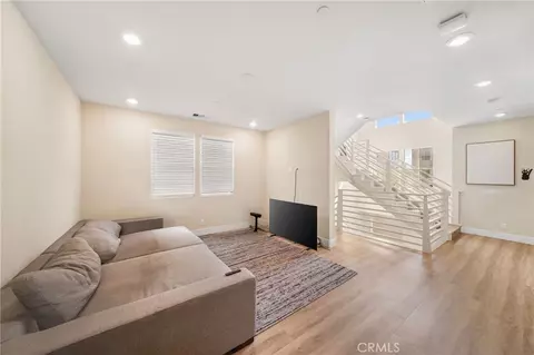 Entry Way - 81 Pelican Ln, Irvine, CA 92618 photo 6 of 7