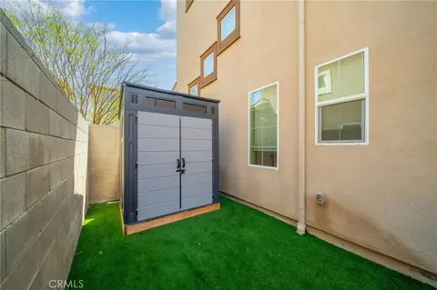 Exterior - 81 Pelican Ln, Irvine, CA 92618 photo 4 of 4