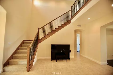 Entry Way - 41907 Arbor Glen Dr, Temecula, CA 92592 photo 6 of 7