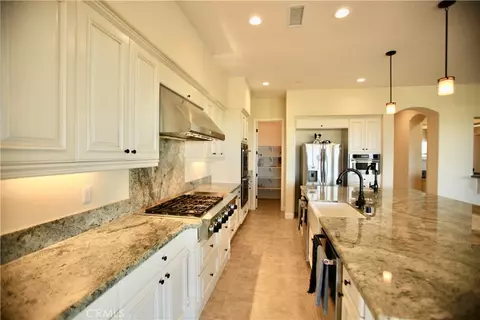 Kitchen - 41907 Arbor Glen Dr, Temecula, CA 92592 photo 7 of 7