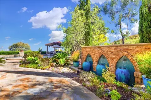 Exterior - 21 Ridgeview, Irvine, CA 92603 photo 7 of 17